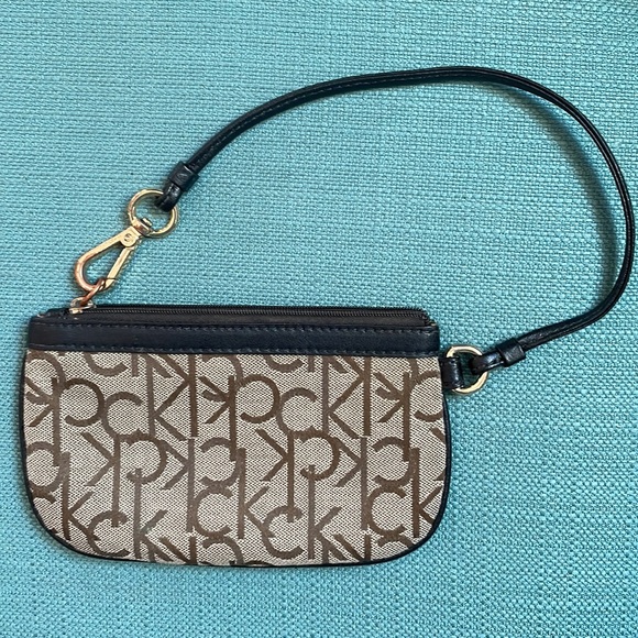 Calvin Klein Wristlet Monogram Wallet Mini Brown & Tan Mod Classic Clutch - Picture 1 of 6